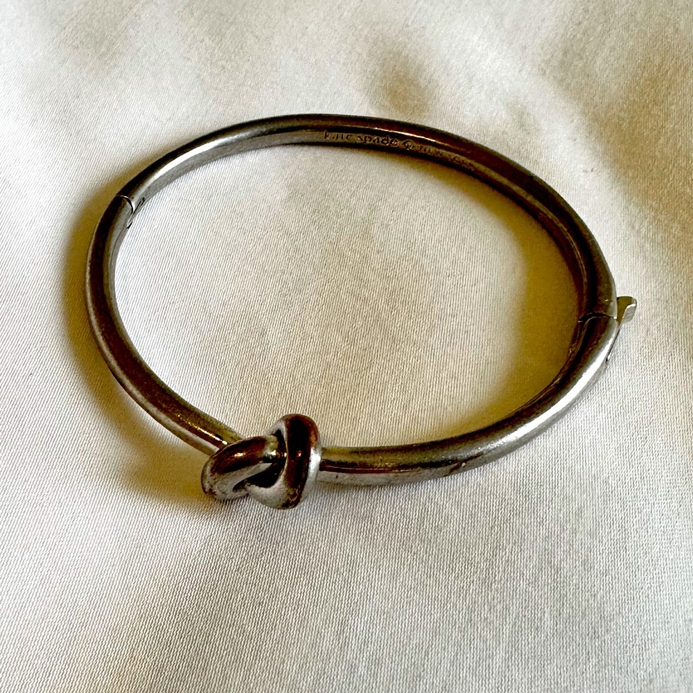 Kate Spade Silver Sailors Knot Bangle Bracelet.